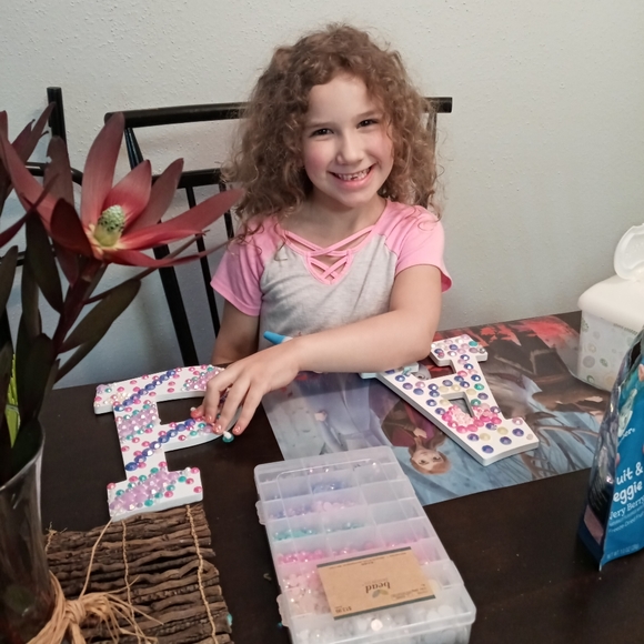 Meet your Posher, Felicia - Picture 3 of 6